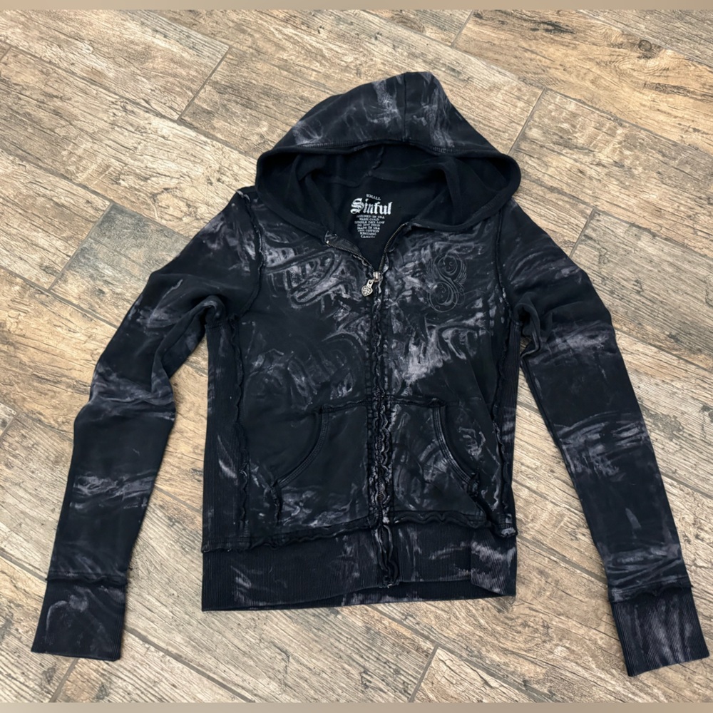 Women’s Size Small Sinful Sweatshirt